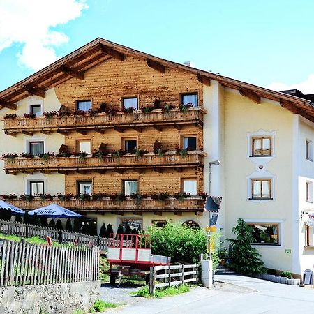 Hotel Traube Fließ Kültér fotó